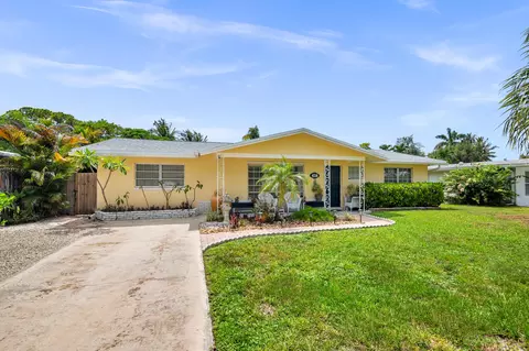 Exterior - 414 Pittsburgh Dr, Jupiter, FL 33458 photo 11 of 12