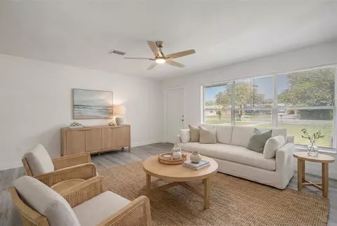 Living - 911 SE Dolphin Dr, Stuart, FL 34996 photo 1 of 5