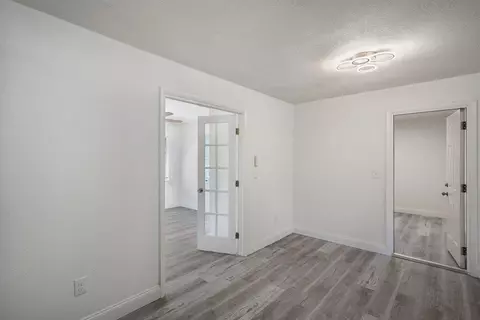 911 SE Dolphin Dr, Stuart, FL 34996 photo 9