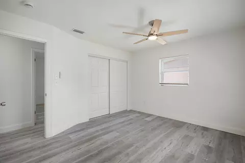 911 SE Dolphin Dr, Stuart, FL 34996 photo 19