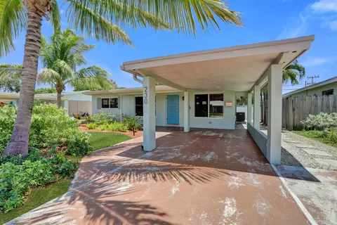 230 NE 45th St, Oakland Park, FL 33334