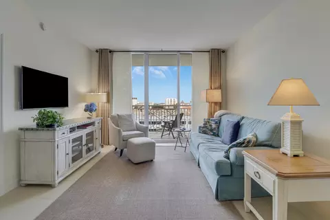 480 Hibiscus St #821, West Palm Beach, FL 33401