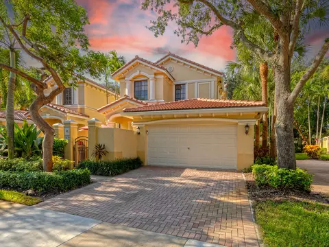 1639 Passion Vine Cir #16-4, Weston, FL 33326