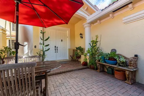 1639 Passion Vine Cir #16-4, Weston, FL 33326