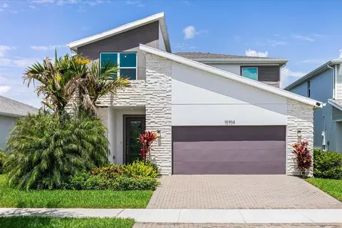 10704 SW Estella Ln, Port Saint Lucie, FL 34987