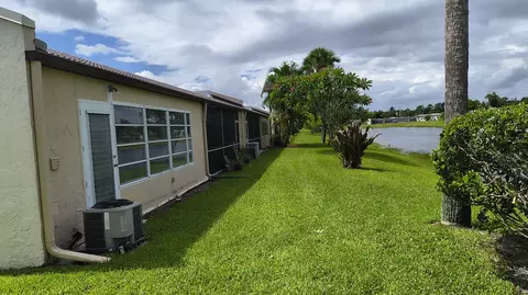 173 Lake Meryl Dr, West Palm Beach, FL 33411