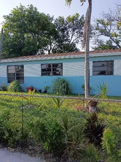 2731 NW 16th Ct, Fort Lauderdale, FL 33311