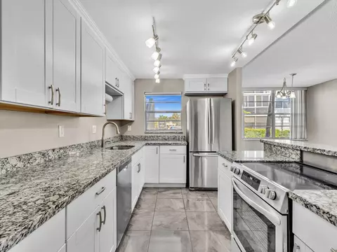 2741 Taft St #104, Hollywood, FL 33020