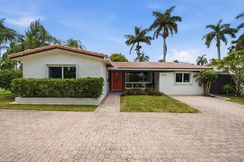 2100 N 14th Ter, Hollywood, FL 33020