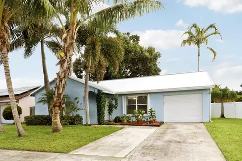 Exterior - 104 Banyan Cir, Jupiter, FL 33458 photo 1 of 6