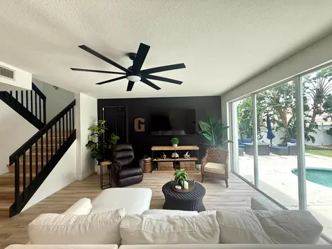Living - 4122 Parkside Dr, Jupiter, FL 33458 photo 4 of 5