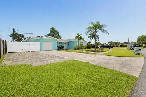 2395 Edgewater Dr, West Palm Beach, FL 33406