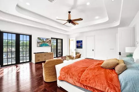 Bedroom - 2340 NE 47th St, Lighthouse Point, FL 33064 photo 11 of 15