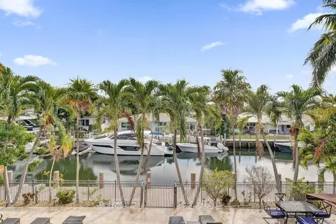 View/Area - 2340 NE 47th St, Lighthouse Point, FL 33064 photo 5 of 8