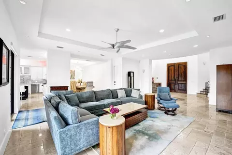 Living - 2340 NE 47th St, Lighthouse Point, FL 33064 photo 2 of 5