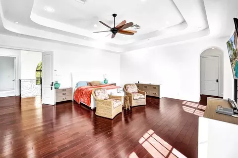 Bedroom - 2340 NE 47th St, Lighthouse Point, FL 33064 photo 12 of 15