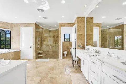 Bath - 2340 NE 47th St, Lighthouse Point, FL 33064 photo 7 of 15