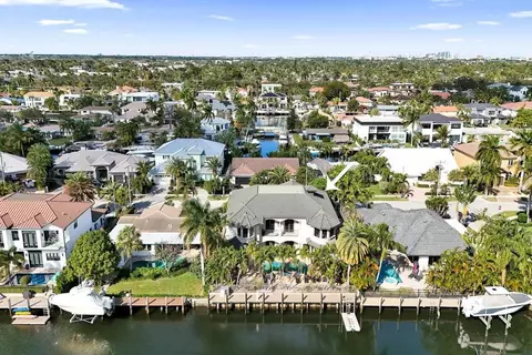 View/Area - 2340 NE 47th St, Lighthouse Point, FL 33064 photo 3 of 8