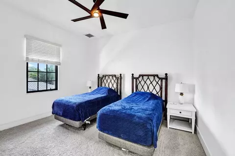 Bedroom - 2340 NE 47th St, Lighthouse Point, FL 33064 photo 14 of 15