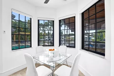 Dining - 2340 NE 47th St, Lighthouse Point, FL 33064 photo 3 of 4