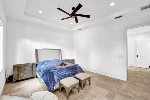 Bedroom - 2340 NE 47th St, Lighthouse Point, FL 33064 photo 2 of 15