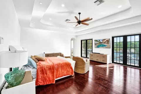 Bedroom - 2340 NE 47th St, Lighthouse Point, FL 33064 photo 8 of 15