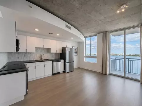 300 S Australian Ave #809, West Palm Beach, FL 33401