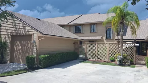 6130 SE Georgetown Pl, Hobe Sound, FL 33455