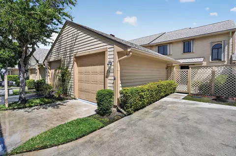 6130 SE Georgetown Pl, Hobe Sound, FL 33455