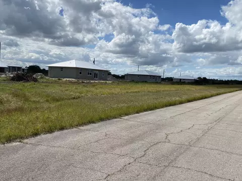 144 Bethlehem Pl, Labelle, FL 33935 photo 3