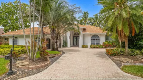 6001 NW 97th Dr, Parkland, FL 33076