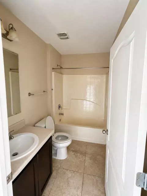 5332 NW Wisk Fern Cir, Port Saint Lucie, FL 34986