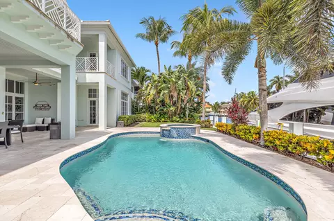 Exterior - 2409 NE 27th St, Lighthouse Point, FL 33064 photo 8 of 15