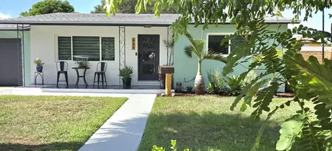 415 Park Ave, Lake Park, FL 33403