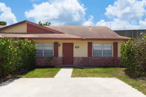 3958 Chapel St, Palm Beach Gardens, FL 33403