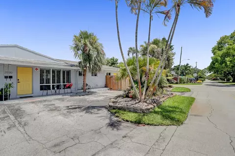2500 NW 3rd Ave #1-4, Wilton Manors, FL 33311