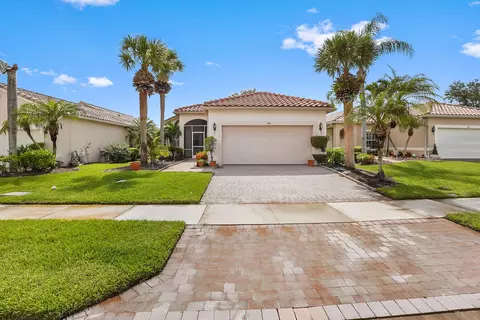 390 NW Breezy Point Loop, Port Saint Lucie, FL 34986