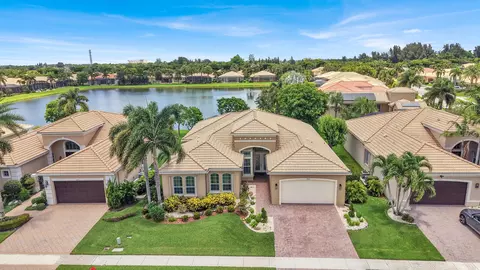 10469 Whitewind Cir, Boynton Beach, FL 33473