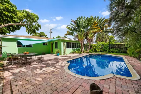 4860 NE 6th Ave, Oakland Park, FL 33334