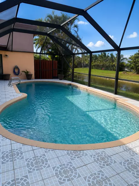 21082 Rustlewood Ave, Boca Raton, FL 33428