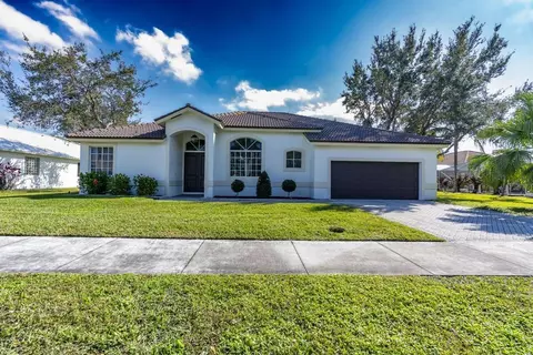 1255 SW Maplewood Dr, Port Saint Lucie, FL 34986