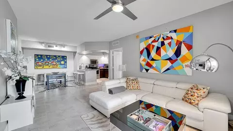 110 N Federal Hwy #501, Fort Lauderdale, FL 33301