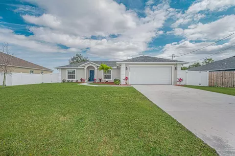 5435 NW Crista St, Port Saint Lucie, FL 34986
