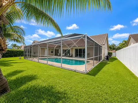 16320 NW 9th Dr, Pembroke Pines, FL 33028