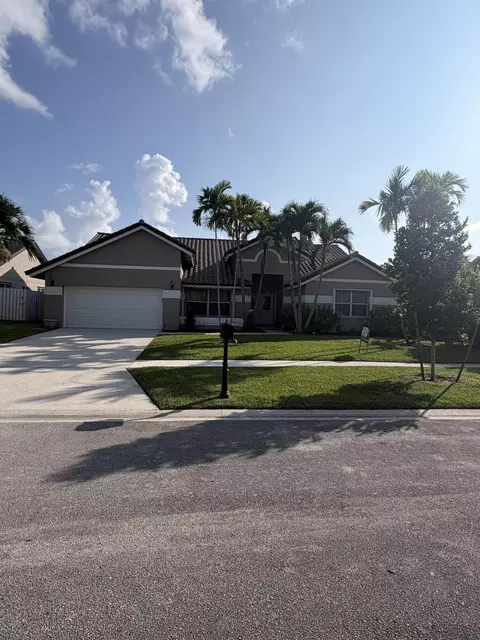 16320 NW 9th Dr, Pembroke Pines, FL 33028