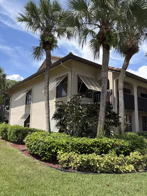 10101 Mangrove Dr #201, Boynton Beach, FL 33437