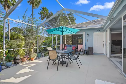1258 NW Sun Terrace Cir, Port Saint Lucie, FL 34986
