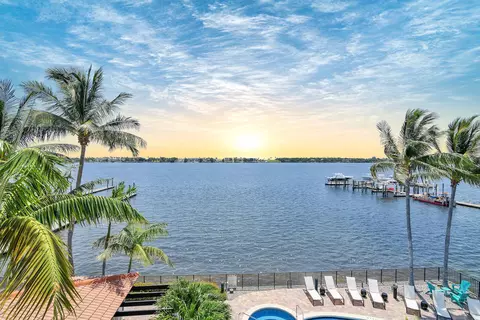 2700 N Federal Hwy #401, Boynton Beach, FL 33435