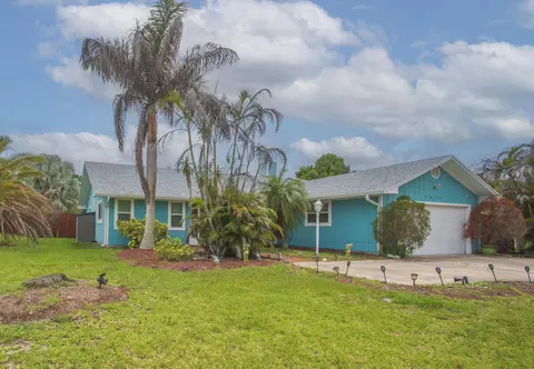 2674 SE Tiffany Ave, Port Saint Lucie, FL 34952