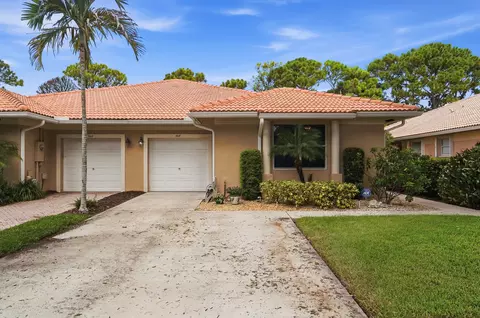 368 W Coral Trace Cir, Delray Beach, FL 33445